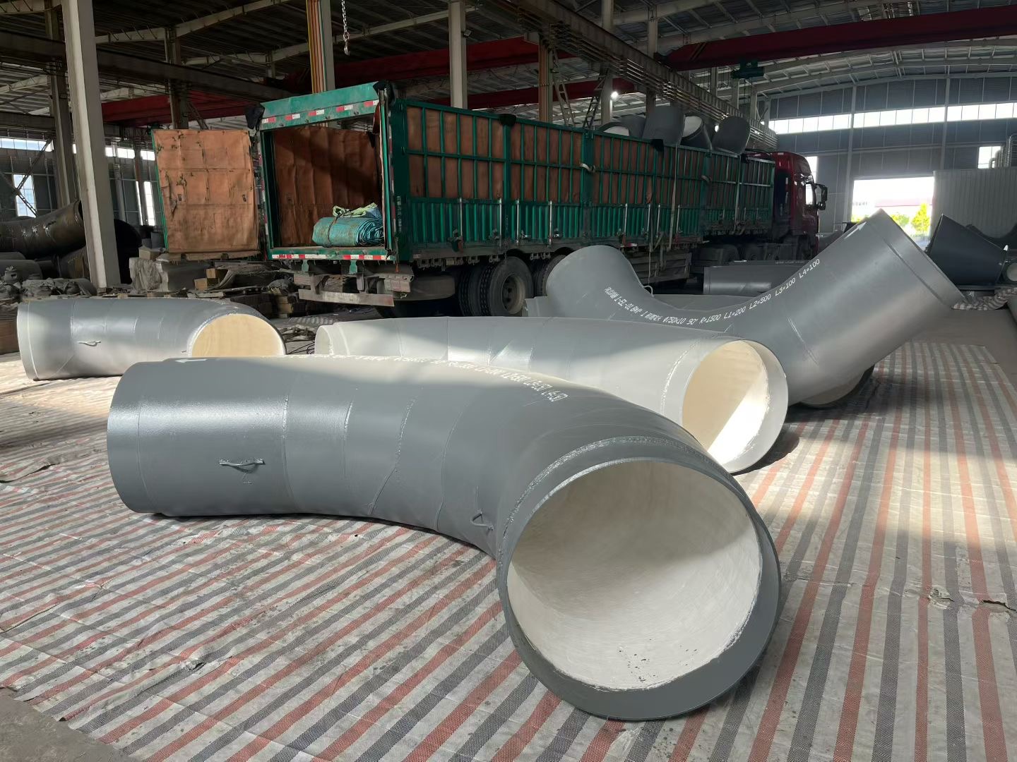 咸阳市耐磨管道双金属耐磨弯头 - 方案